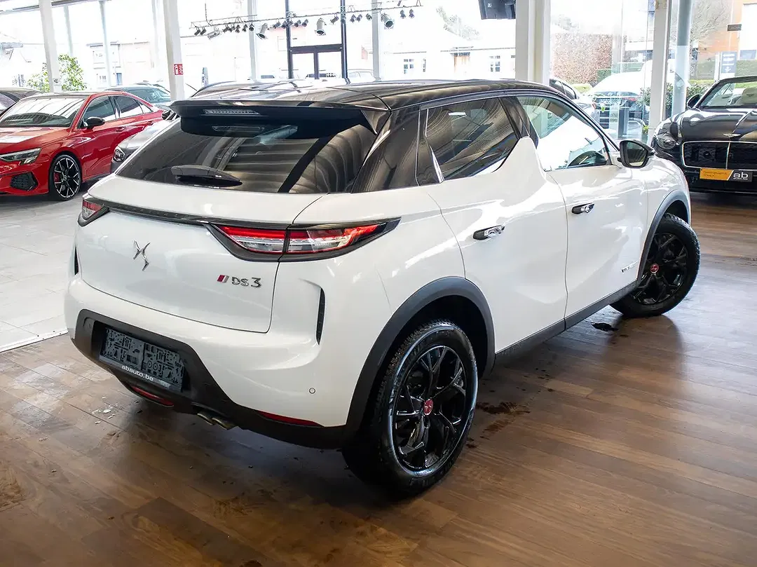 DS Automobiles DS 3 Crossback - Thumbnail 4