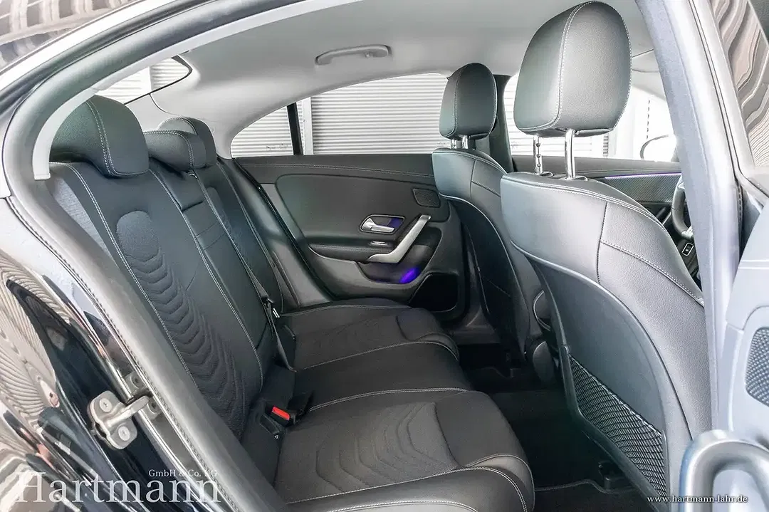 Mercedes-Benz CLA 180 - Thumbnail 11