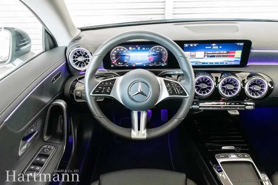 Mercedes-Benz CLA 180 - Thumbnail 7