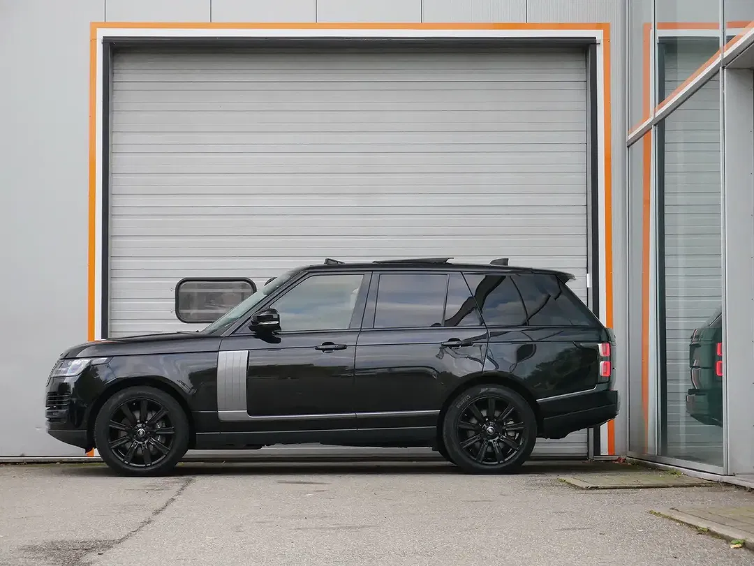 Land Rover Range Rover P400e Autobiography - Thumbnail 5
