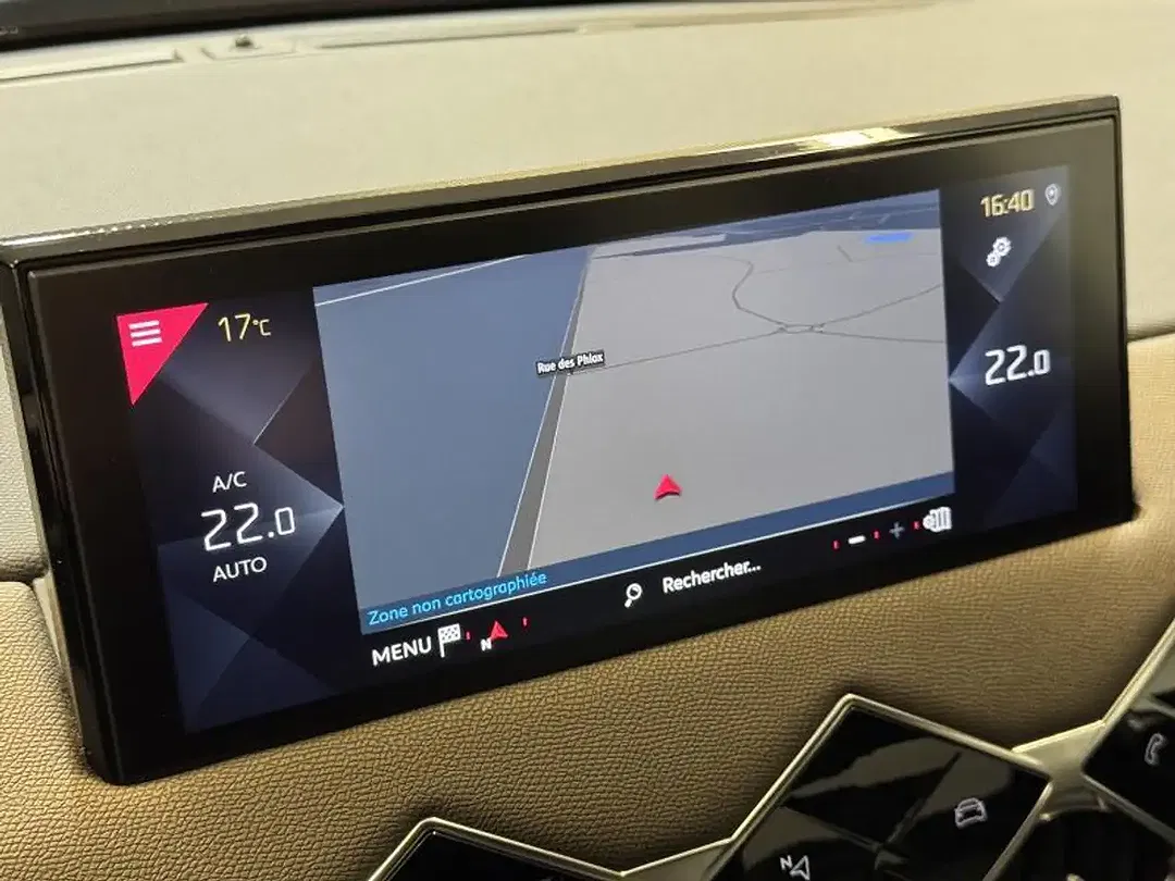 DS Automobiles DS 3 Crossback - Thumbnail 14