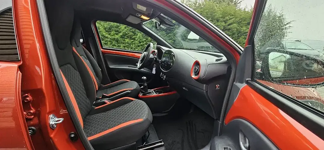 Toyota Aygo X Team Deutschland - Thumbnail 6