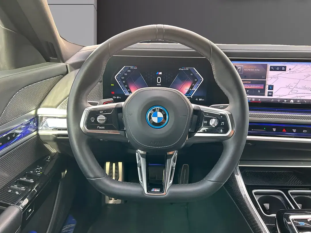 BMW i7 xDrive M60 - Thumbnail 6