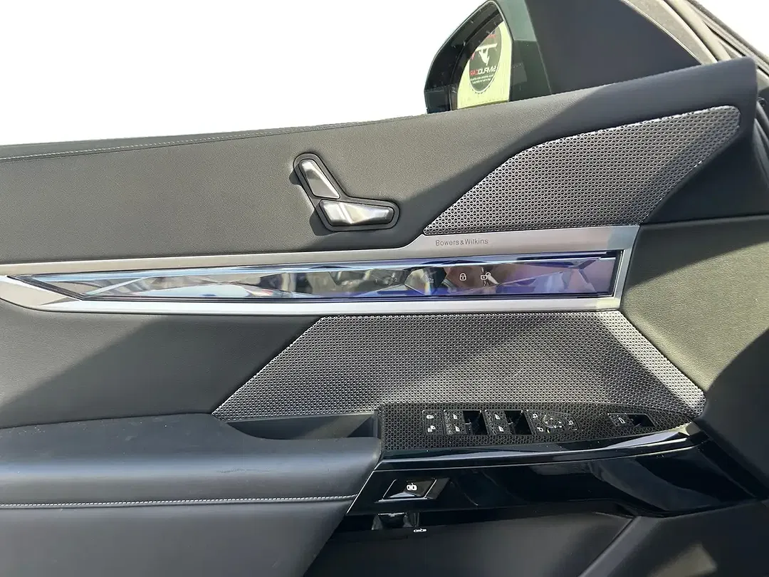 BMW i7 xDrive M60 - Thumbnail 13