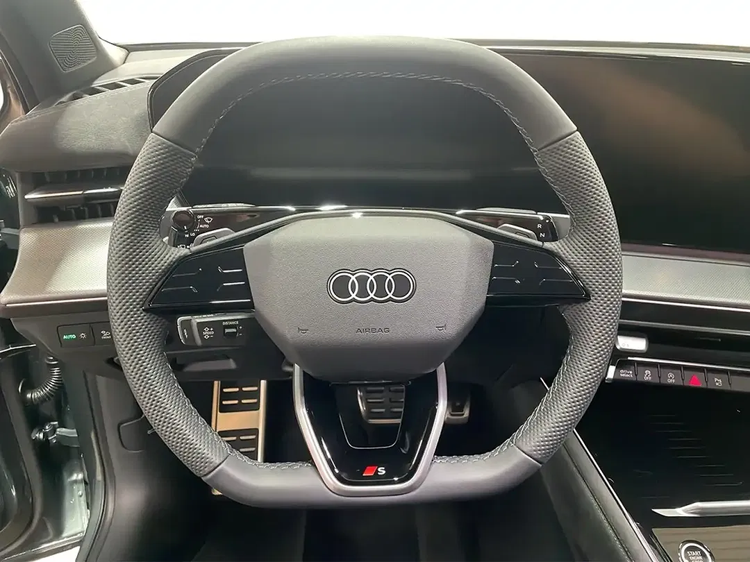 Audi Q3 TFSI S tronic quattro Matrix LED S line - Thumbnail 11