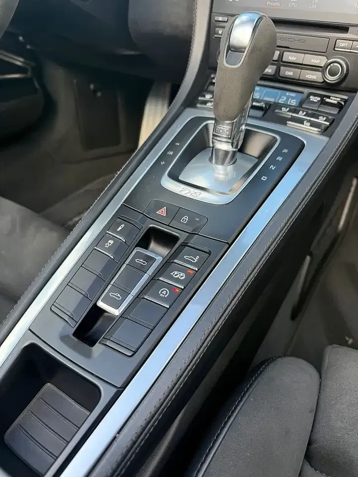 Porsche Boxster 4.0 GTS - Thumbnail 5
