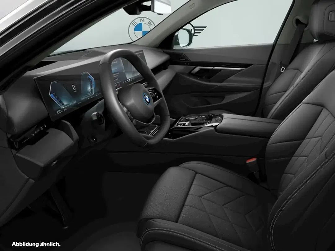 BMW 550 xDrive Touring - Thumbnail 3