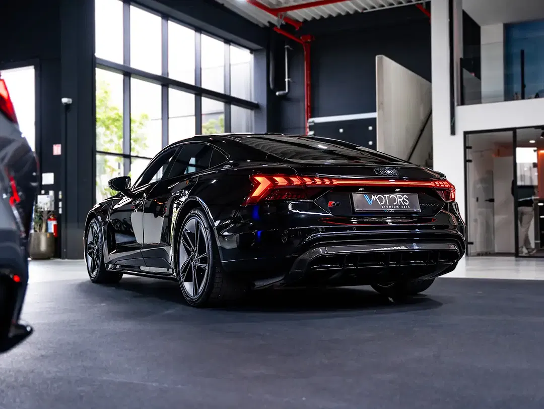 Audi RS e-tron GT quattro - Thumbnail 3