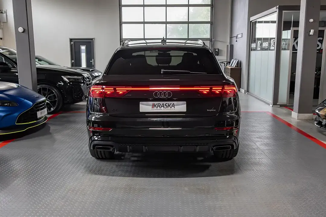 Audi Q8 60 TFSI e quattro S line - Thumbnail 10
