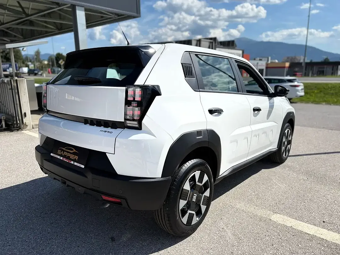 Fiat Grande Panda Hybrid Icon - Thumbnail 6