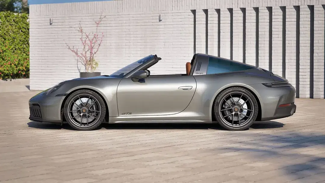 Porsche 992 Targa 4 GTS - Thumbnail 4