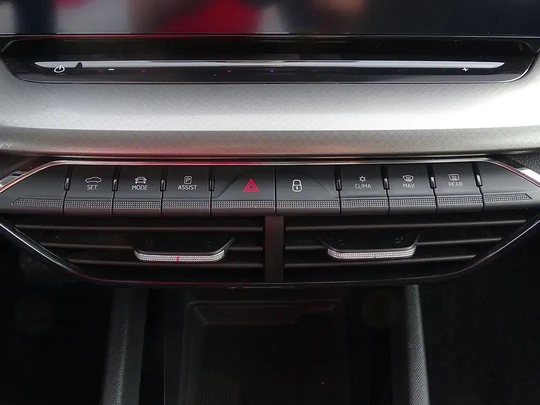 Skoda Octavia 2.0 TDI Combi Ambition - Thumbnail 14