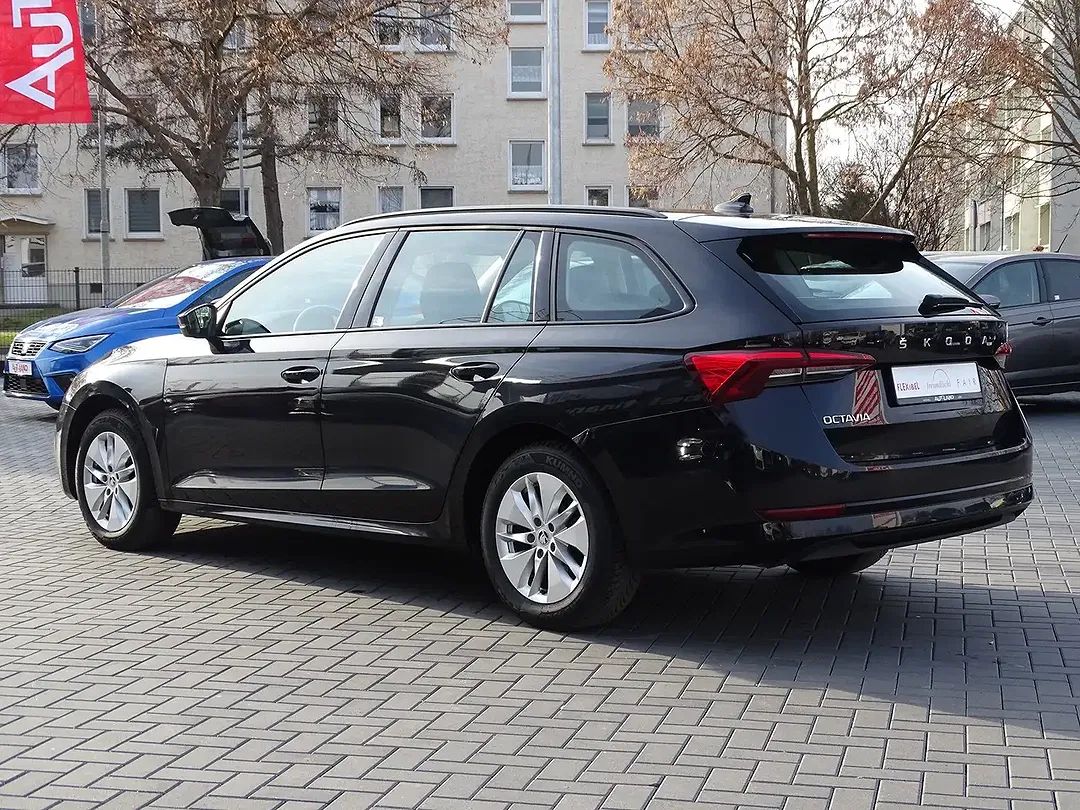 Skoda Octavia 2.0 TDI Combi Ambition - Thumbnail 3