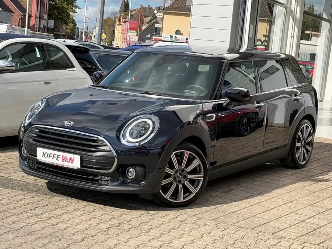 MINI Cooper Clubman AUT - Thumbnail 3