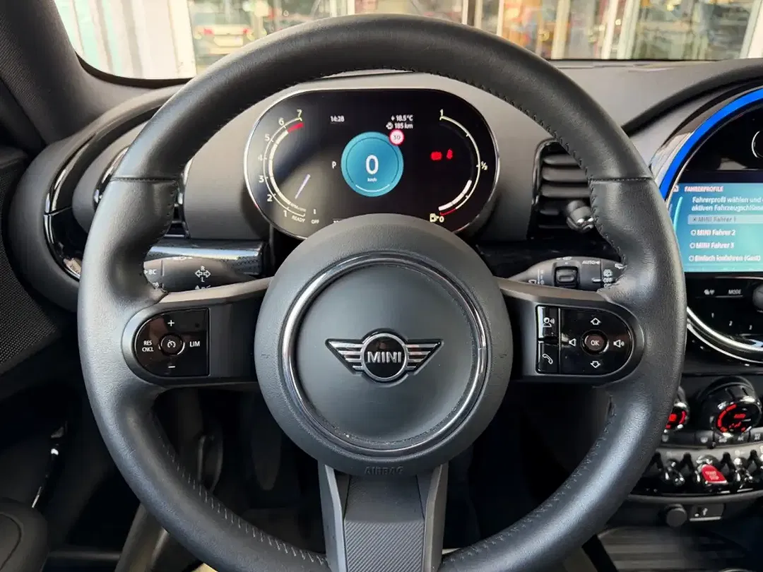 MINI Cooper Clubman AUT - Thumbnail 6