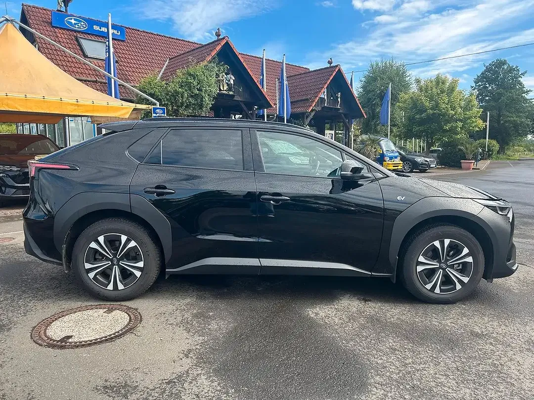 Subaru Solterra 150kW 71.4 kWh Comfort - Thumbnail 6