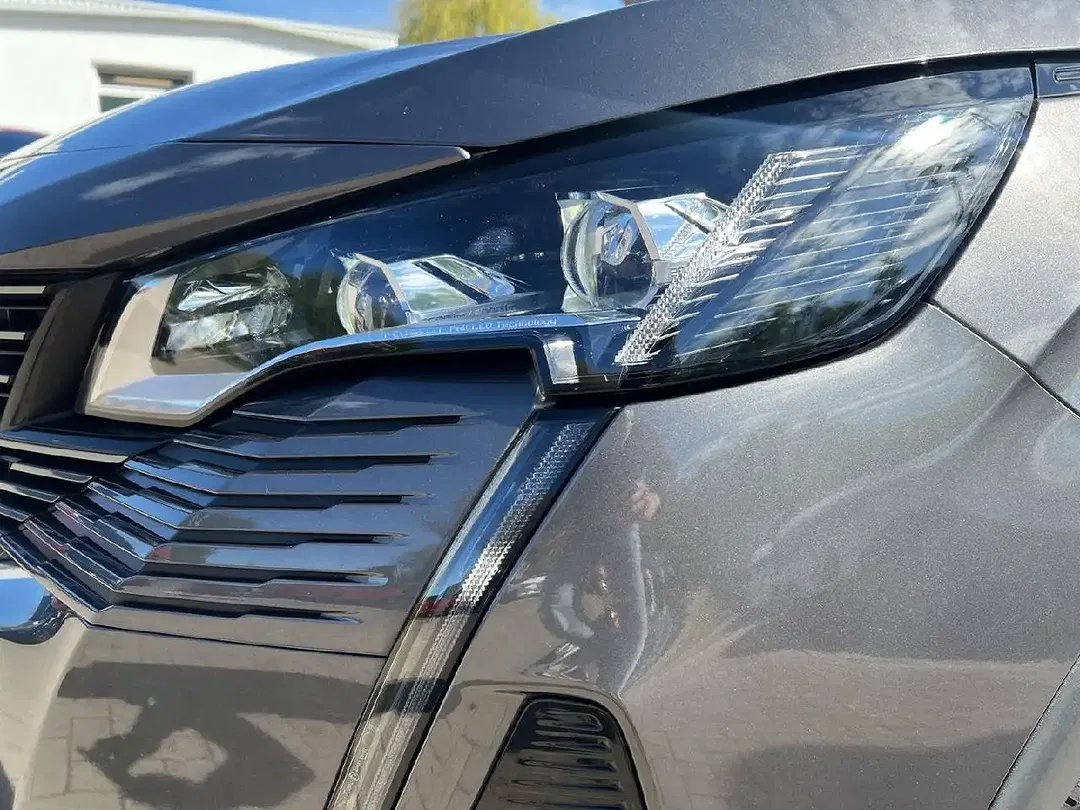 Peugeot 5008 GT - Thumbnail 10