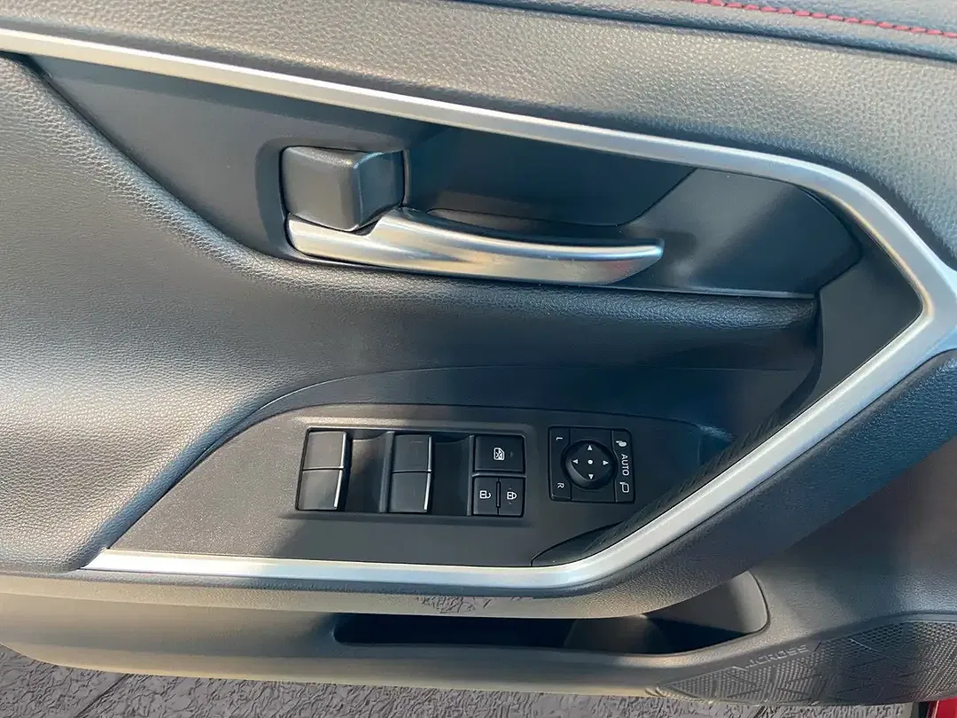 Suzuki Across Hybrid Comfort+ - Thumbnail 10