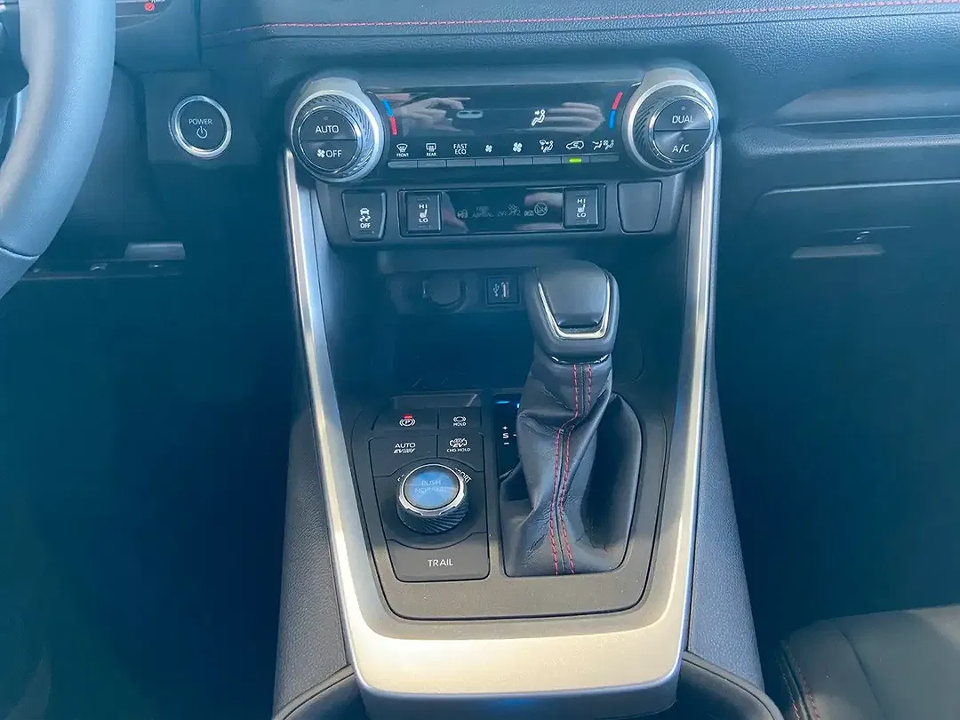 Suzuki Across Hybrid Comfort+ - Thumbnail 12