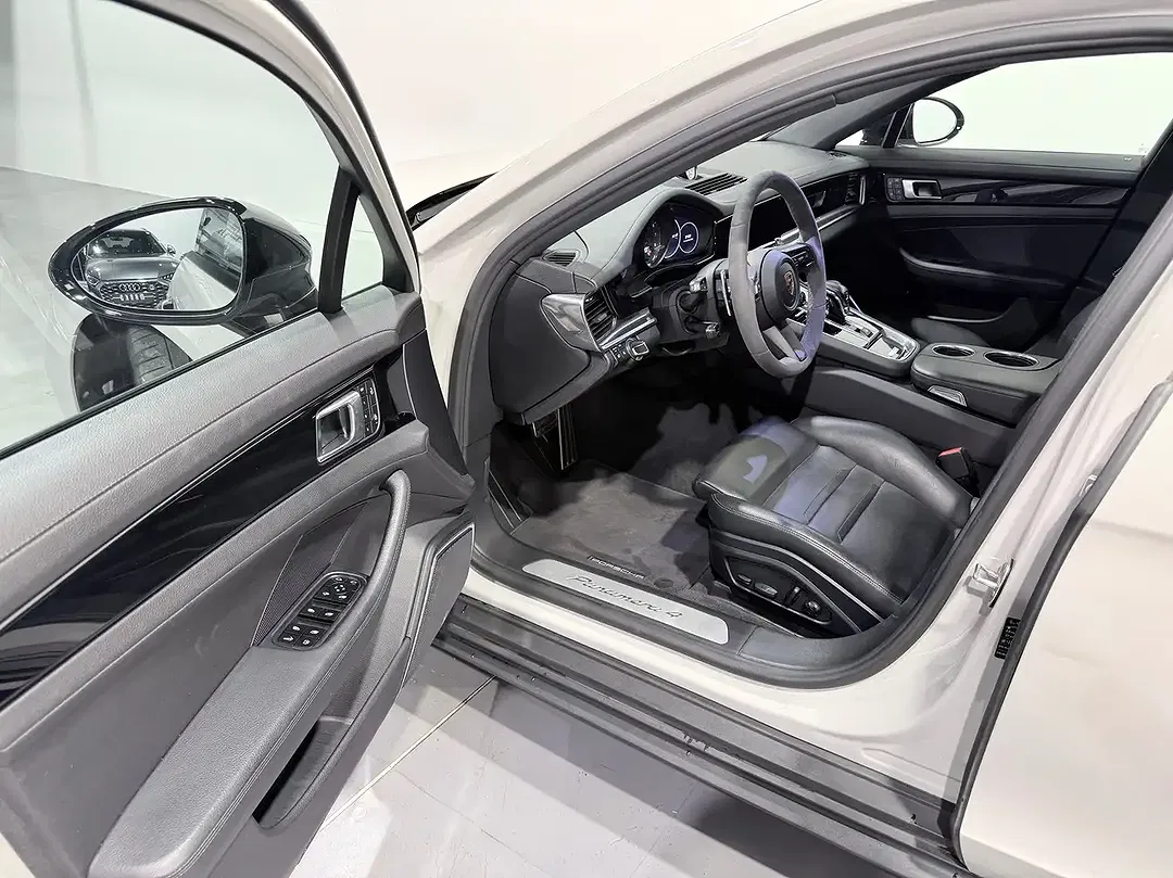 Porsche Panamera E-Hybrid 4 S/T - foto 15