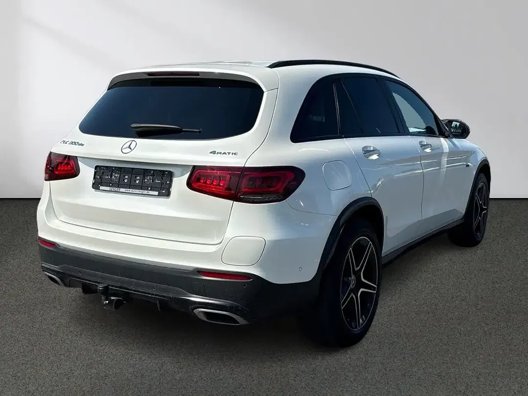 Mercedes-Benz GLC 300 4MATIC AMG Night - Thumbnail 3