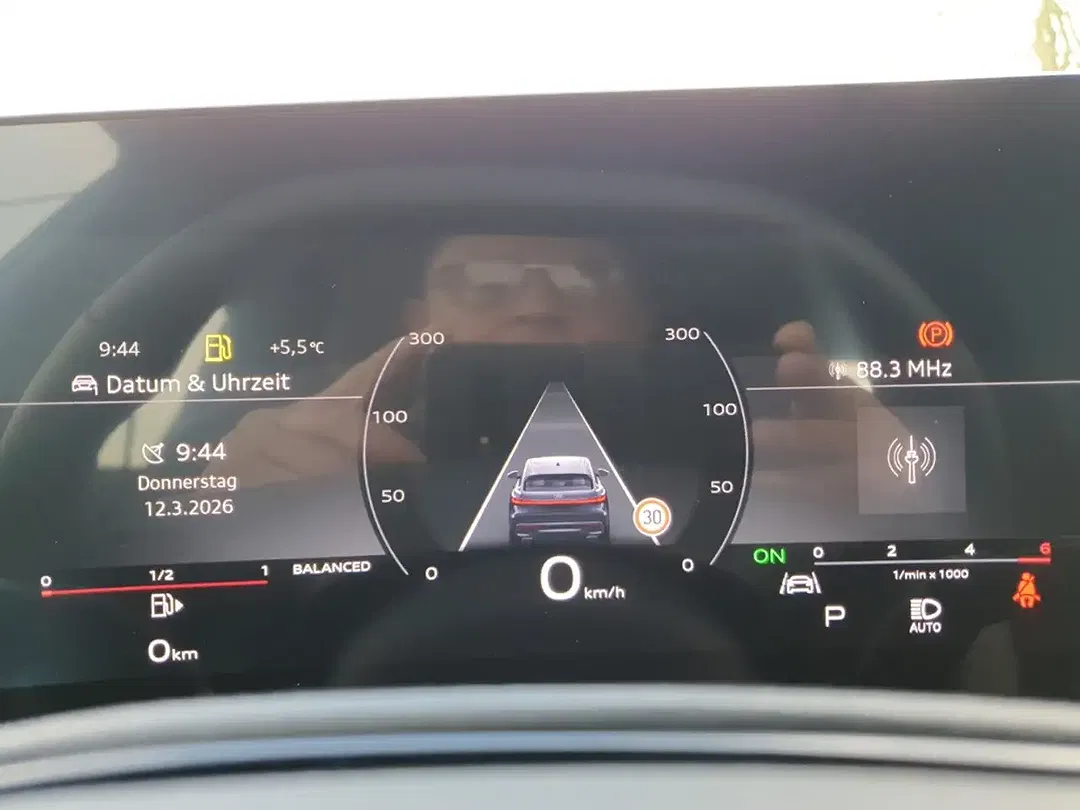Audi Q5 2.0 TDI quattro Matrix LED Sportback S line - Thumbnail 12