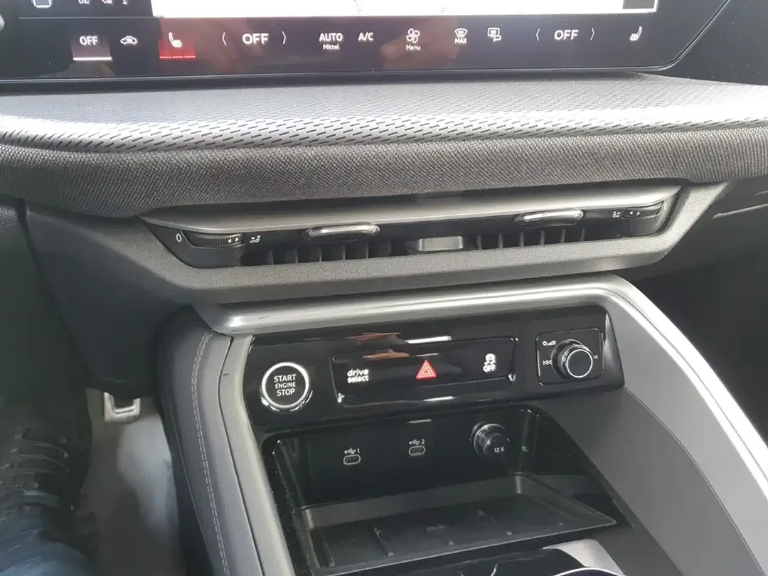 Audi Q5 2.0 TDI quattro Matrix LED Sportback S line - Thumbnail 14