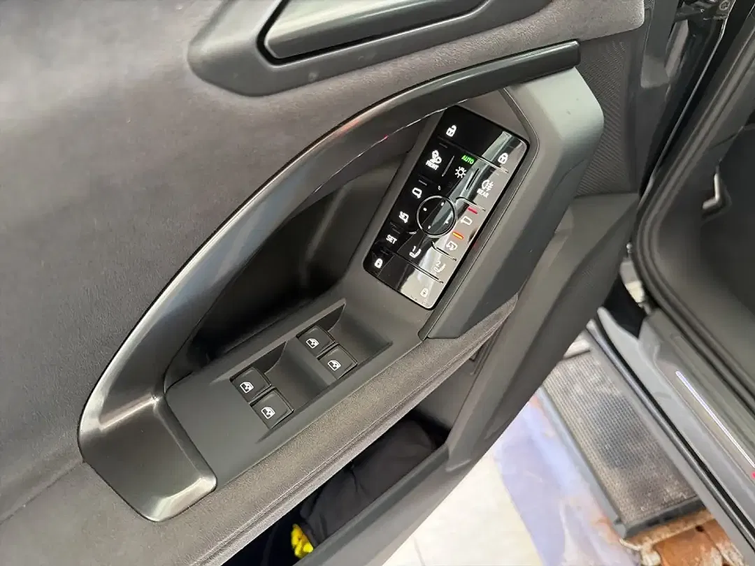 Audi SQ5 Sportback Pro - Thumbnail 11