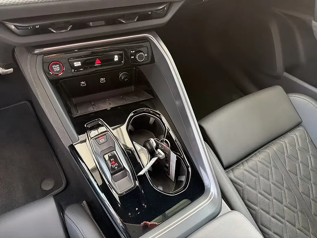 Audi SQ5 Sportback Pro - Thumbnail 15