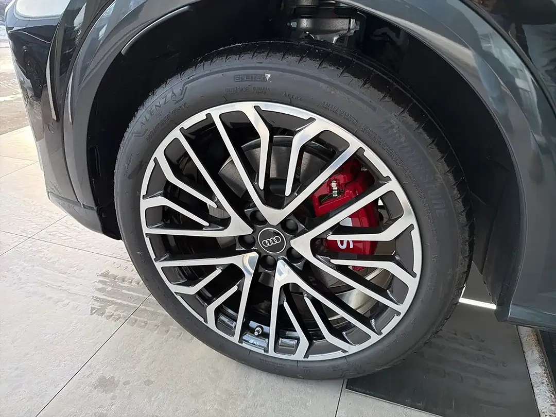 Audi SQ5 Sportback Pro - Thumbnail 22