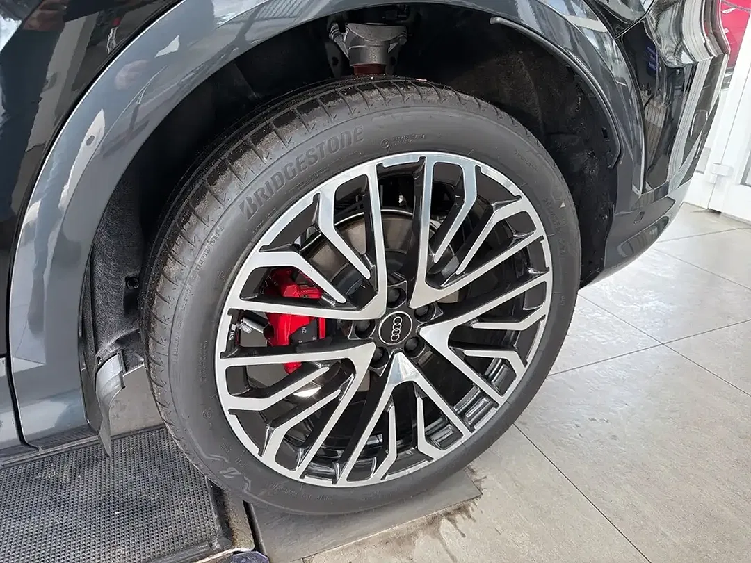 Audi SQ5 Sportback Pro - Thumbnail 23