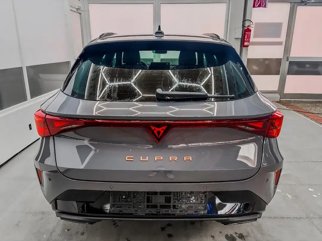 CUPRA Leon 1.5 eTSI DSG Sportstourer - Thumbnail 6