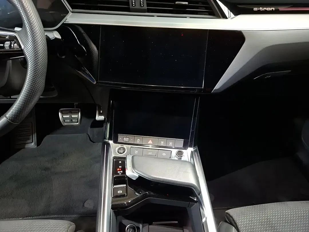 Audi Q8 e-tron 50 quattro Matrix LED Sportback S line - Thumbnail 12