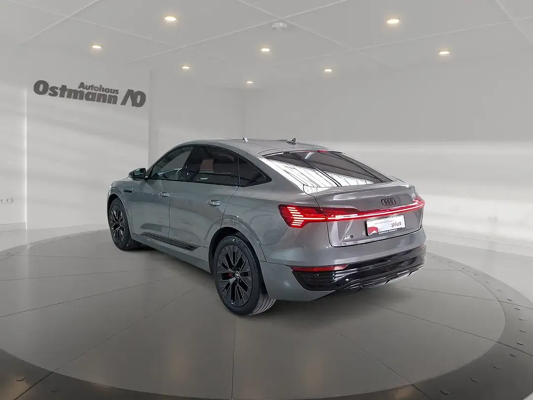Audi Q8 e-tron 50 quattro Matrix LED Sportback S line - Thumbnail 5