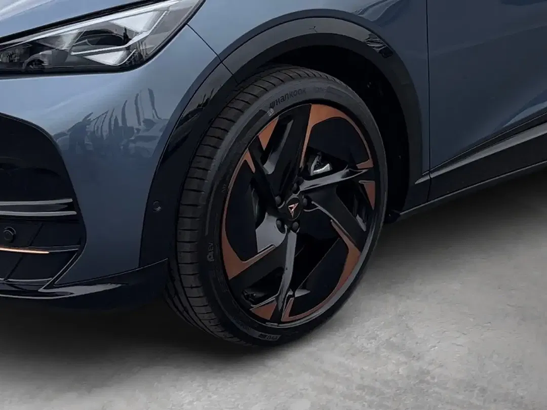 CUPRA Tavascan 4Drive VZ Matrix LED - Thumbnail 8