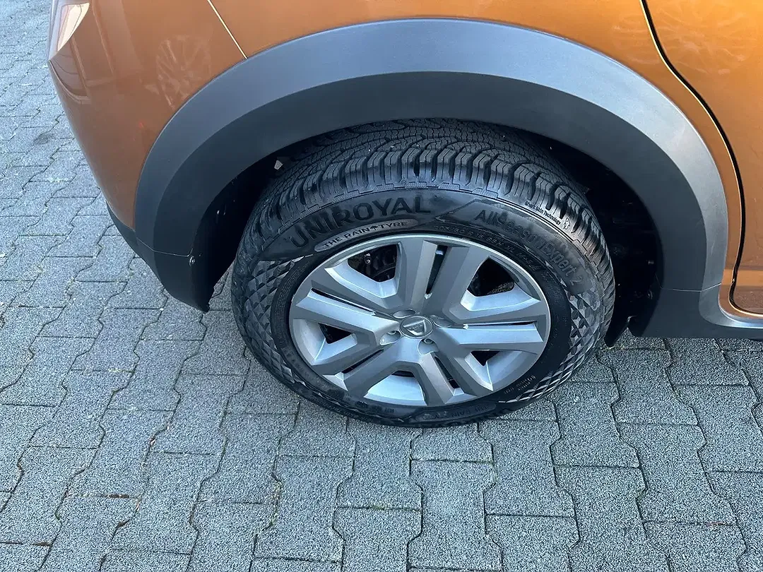 Dacia Sandero Stepway Comfort - Thumbnail 10
