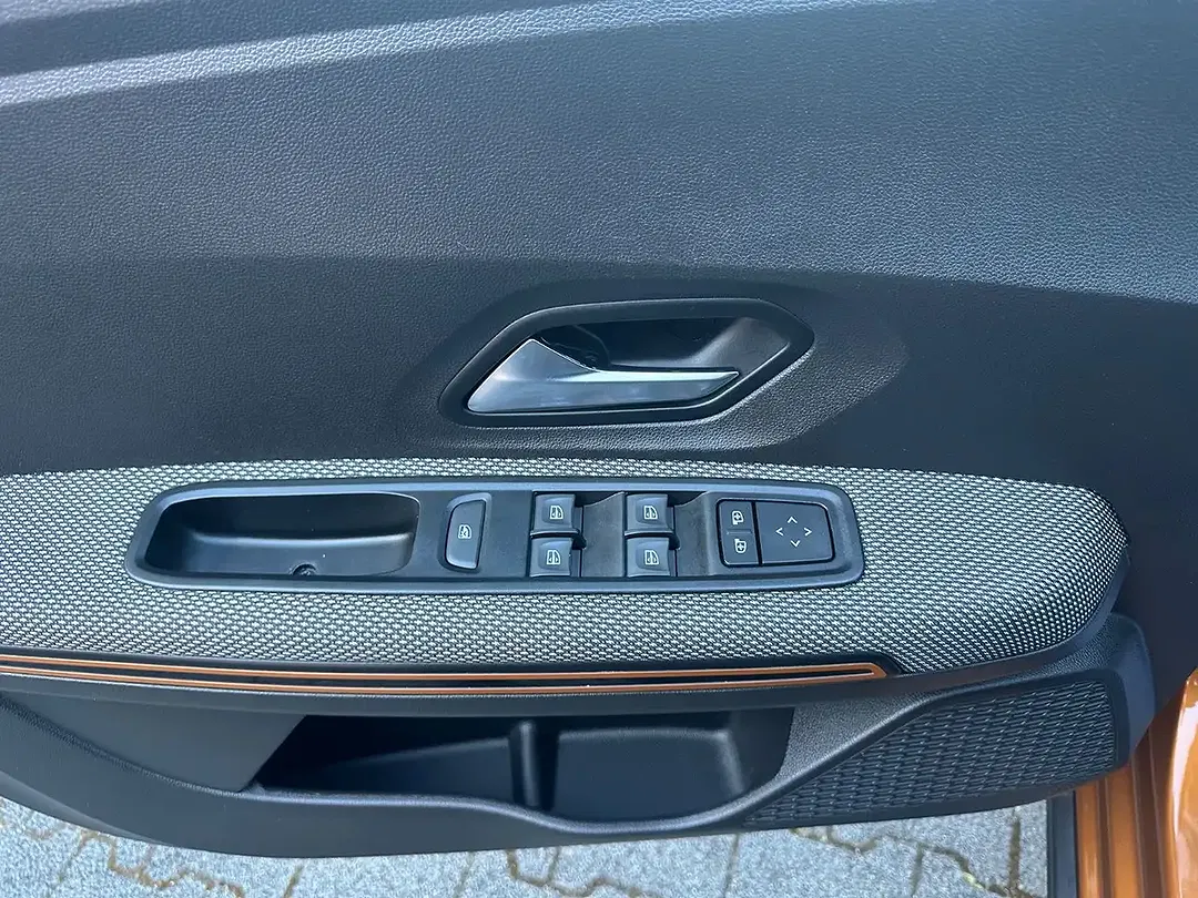 Dacia Sandero Stepway Comfort - Thumbnail 12