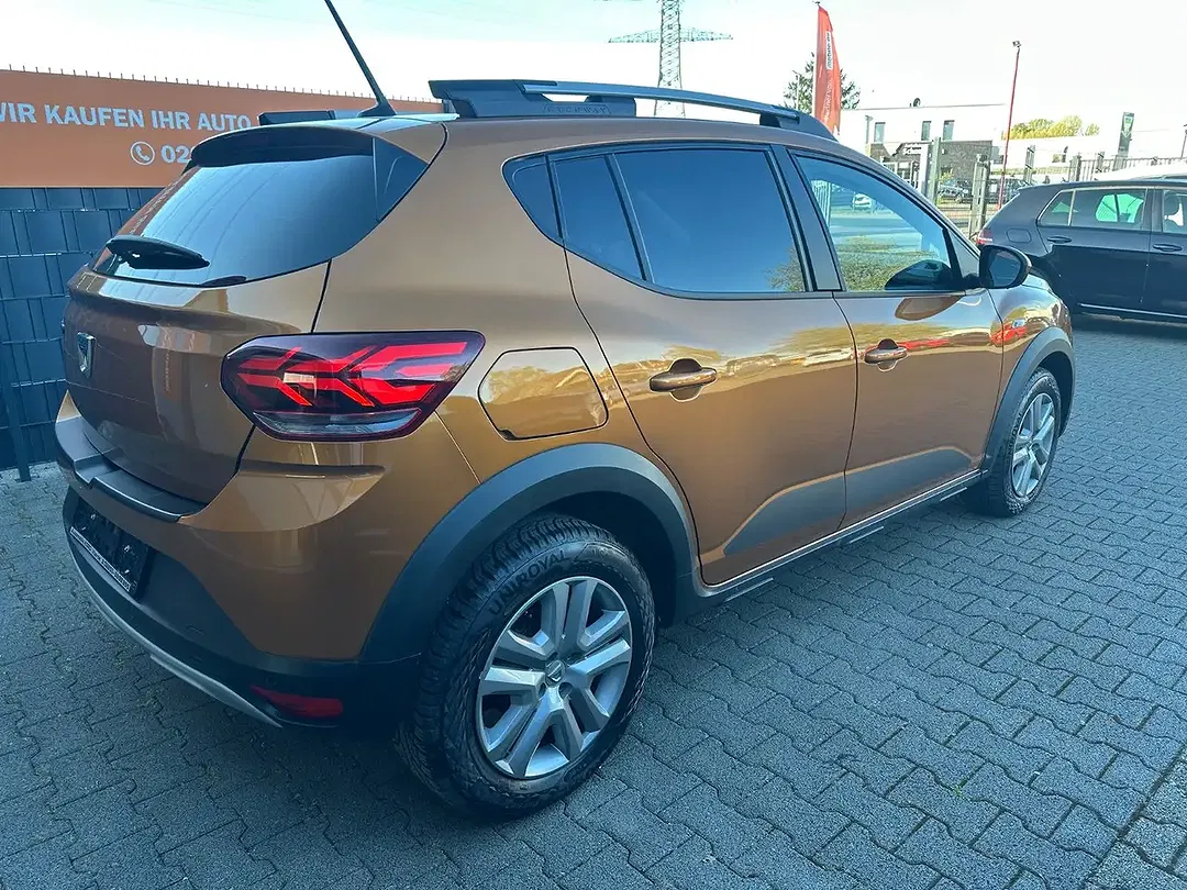 Dacia Sandero Stepway Comfort - Thumbnail 3