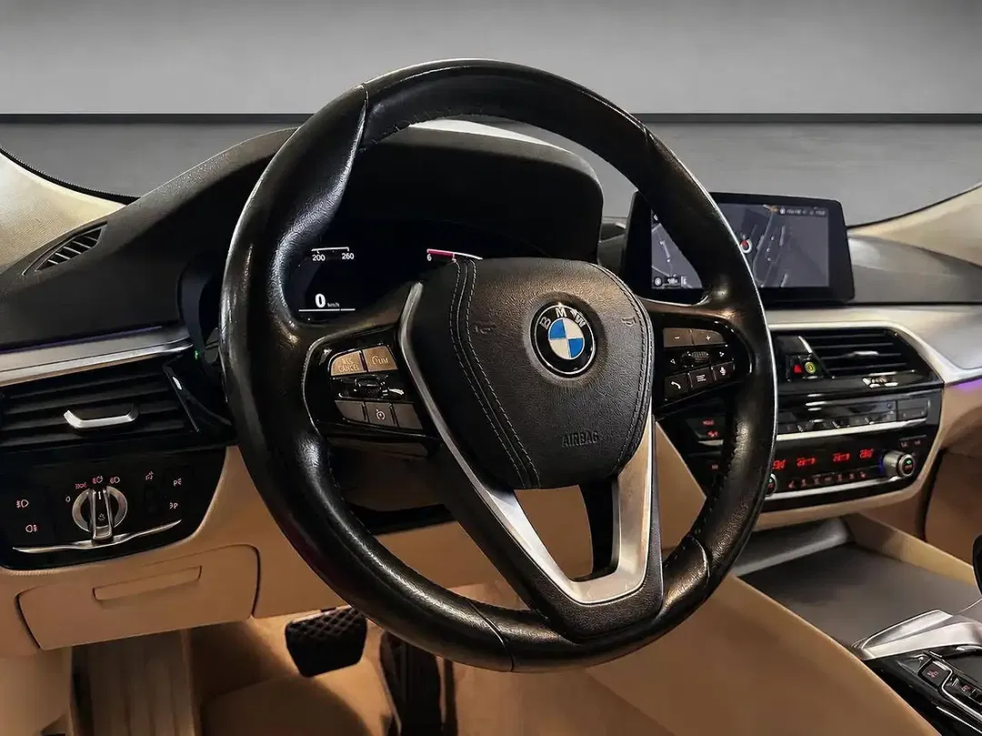 BMW 620 Gran Turismo - Thumbnail 14