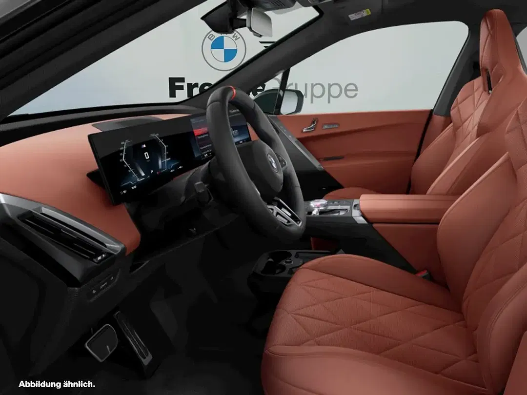 BMW iX xDrive - Thumbnail 3