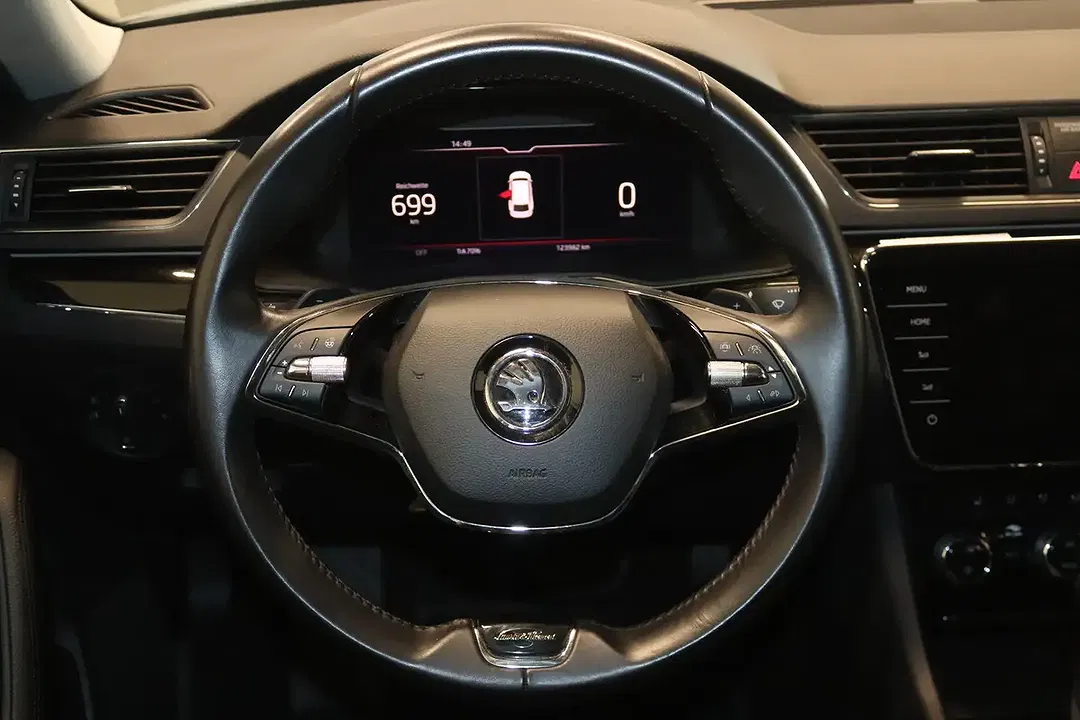 Skoda Superb L&K - Thumbnail 6