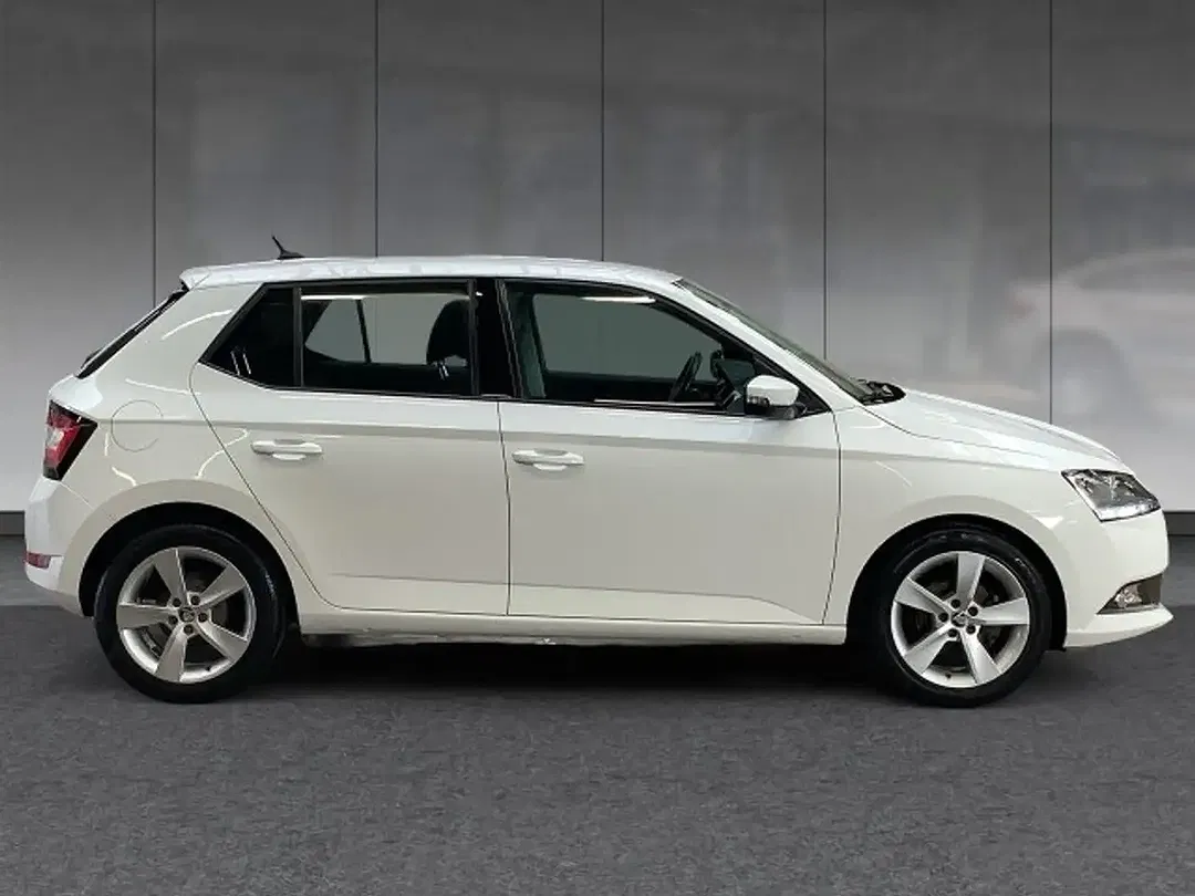 Skoda Fabia MPI Cool Plus - Thumbnail 8