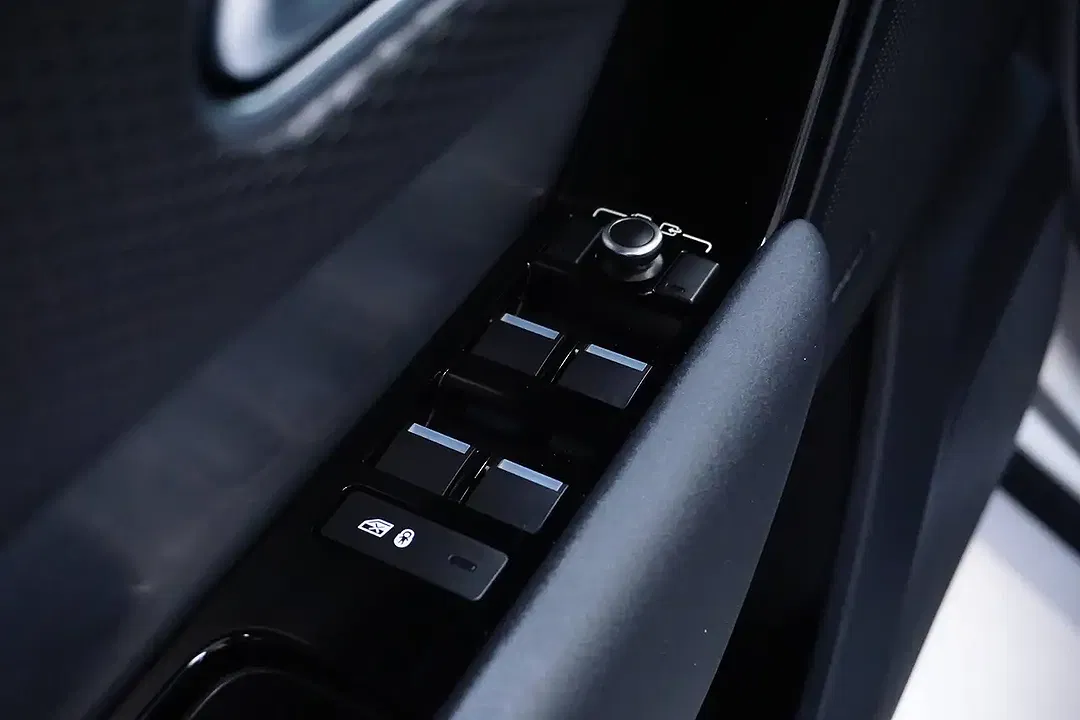 Land Rover Range Rover Velar 2.0 AUT R-Dynamic - Thumbnail 6
