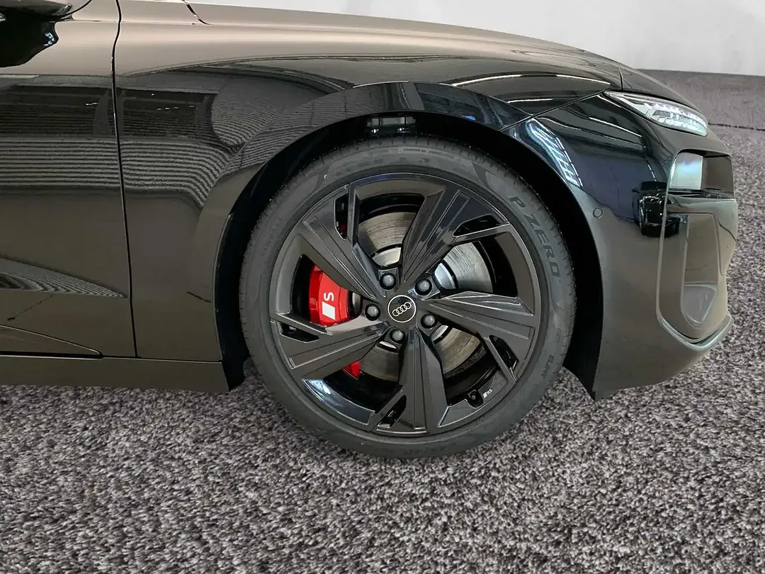 Audi S6 e-tron Matrix LED Avant - Thumbnail 4