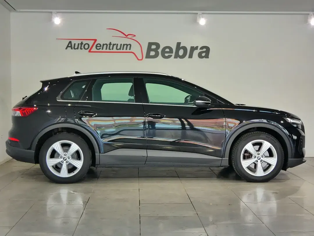 Audi Q4 e-tron 35 - Thumbnail 4