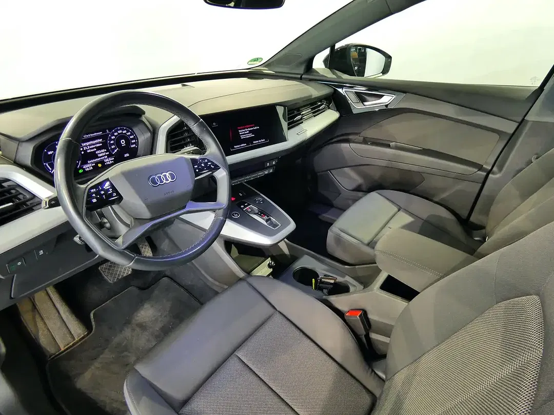 Audi Q4 e-tron 35 - Thumbnail 9