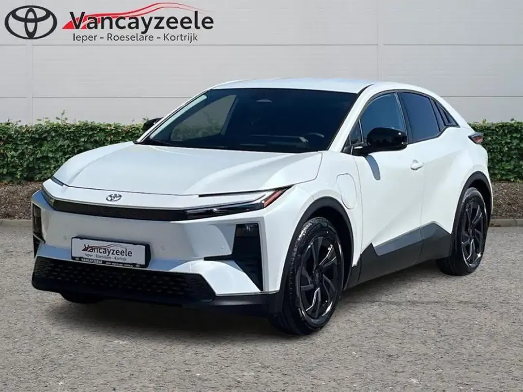 Toyota C-HR Plus Business Edition - Thumbnail 1