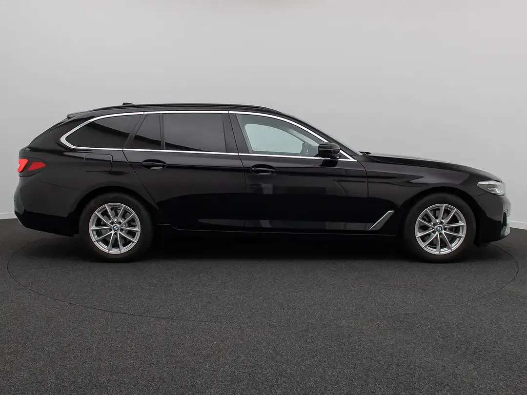 BMW 520 Sport - Thumbnail 3