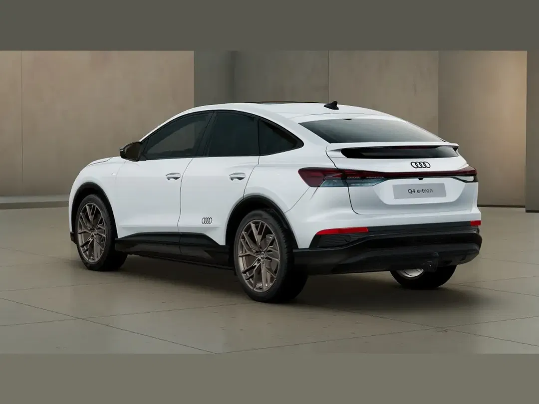 Audi Q4 e-tron 45 Matrix LED Sportback Edition S line - Thumbnail 3
