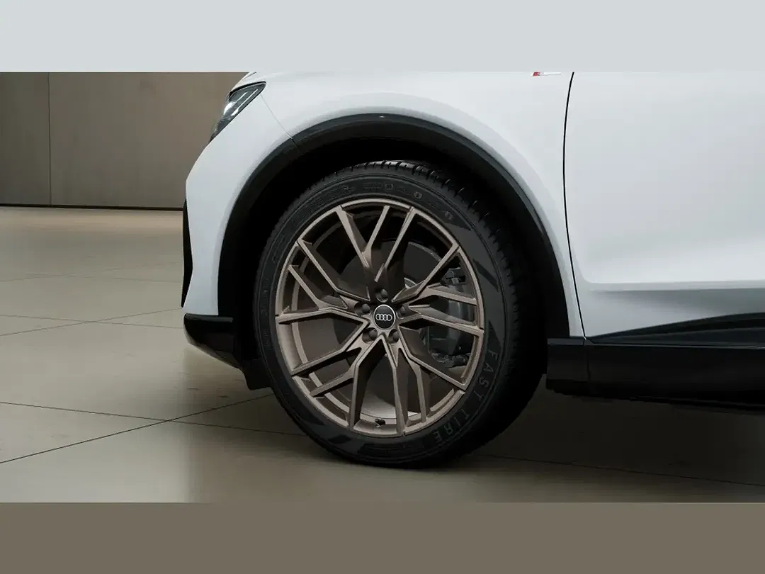 Audi Q4 e-tron 45 Matrix LED Sportback Edition S line - Thumbnail 5